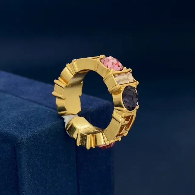 Gold-Tone Open-Band Three-Stone Faceted Gem Ring 6