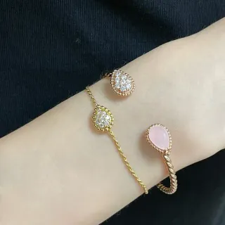 Pulseras de cristales pavé con forma de pera en tono dorado y chalcedonia rosa