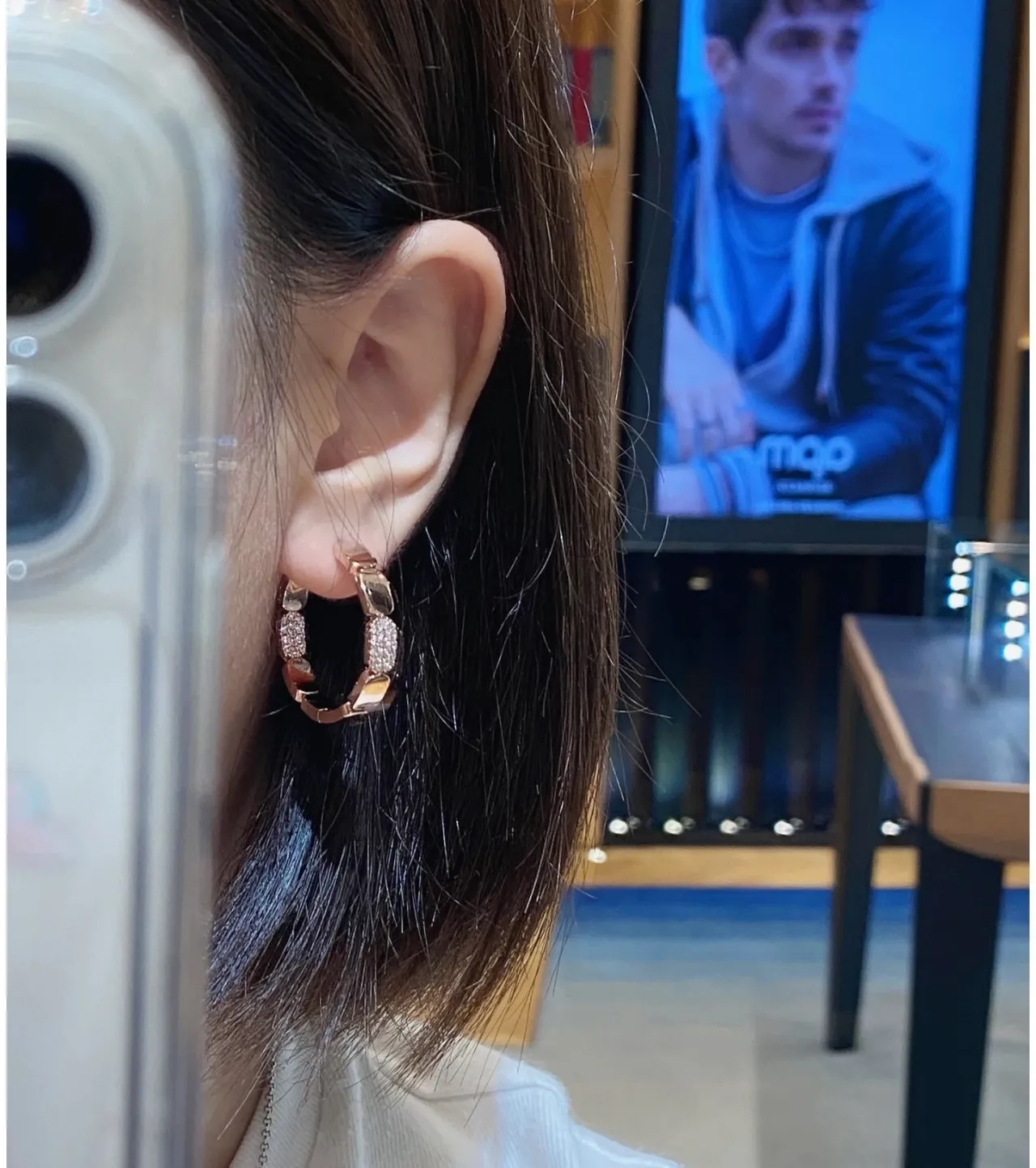 Gold-Tone Segmented Pavé Hoop Earrings 4