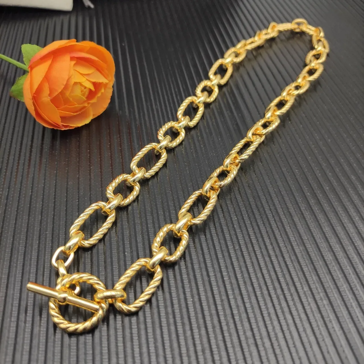Gold-Tone Twisted Rope Link Chain Necklace 3