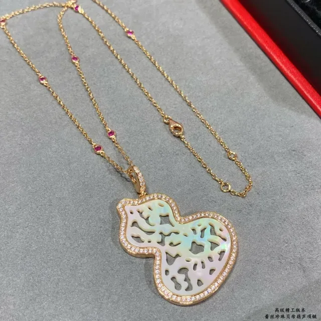 Gold White Gourd-Shaped Mother-of-Pearl Inlay Necklace 6