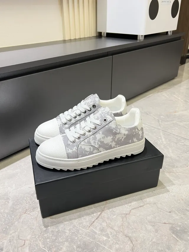 Gray and White Camo-Print Platform Lifestyle Sneakers 5