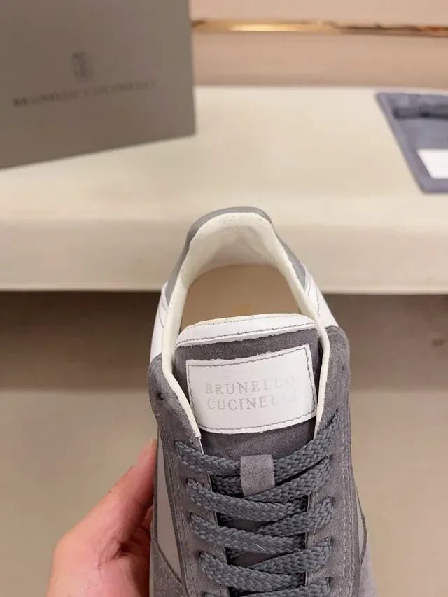 Gray and White Panelled Low-Top Lifestyle Sneaker 4