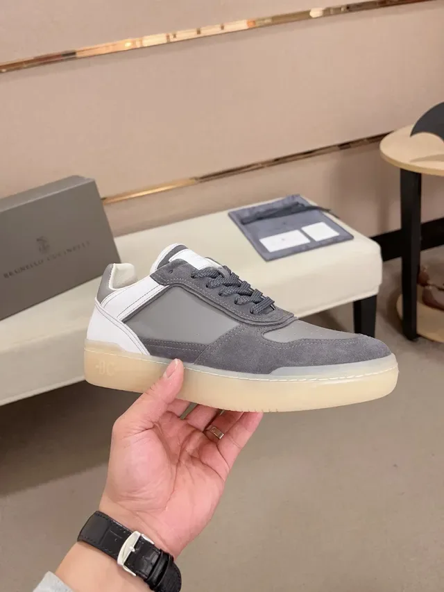 Gray and White Panelled Low-Top Lifestyle Sneaker 5