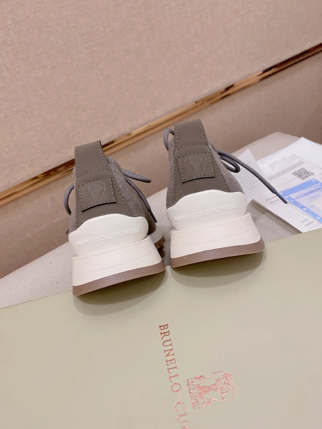 Gray Beige Knit Upper Sock-Fit Collar Sneakers 3