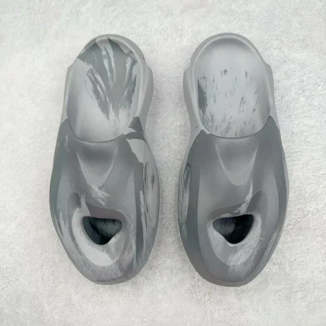Gray Molded Foam Contoured Footbed Sneakers 9