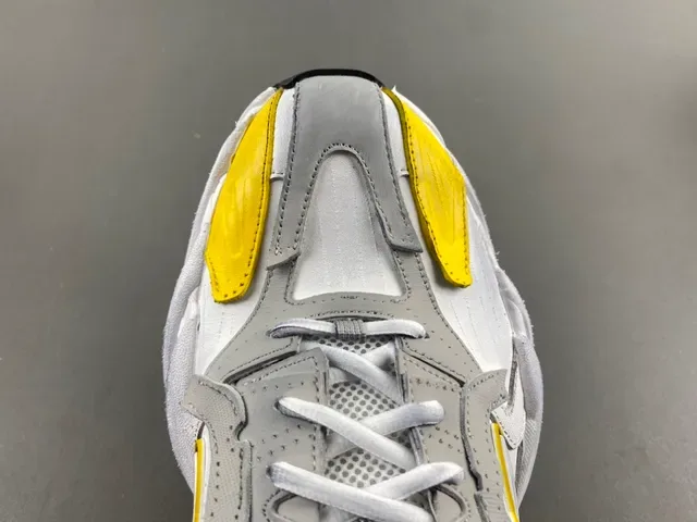 Gray Yellow Oversized Sculpted Midsole Layered Synthetic And Textile Upper Chunky Sneakers 5
