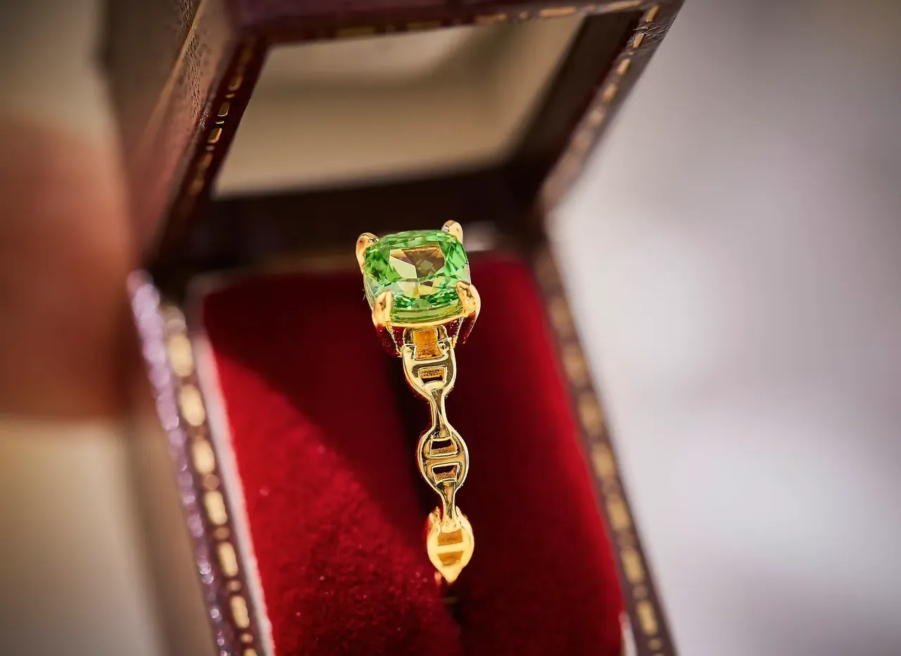 Green Cushion-Cut Gemstone Four-Prong Gold Ring 5