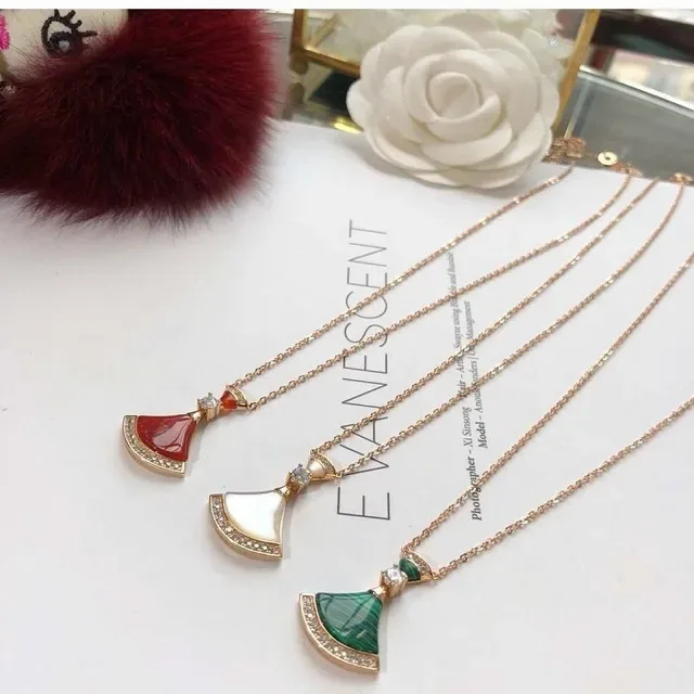 Green Red Fan-Shaped Pendant Pavé Crystal Trim Necklace 2
