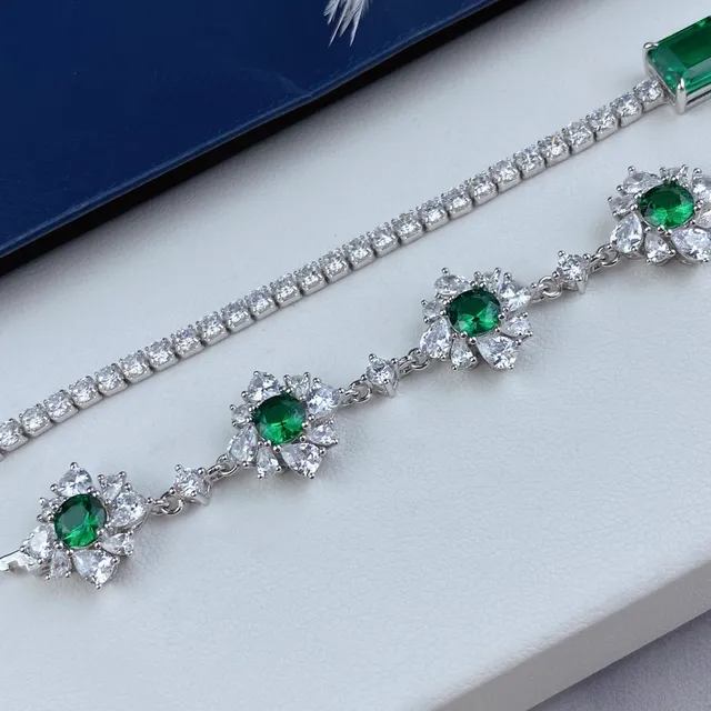 Green Silver Floral Motif Gemstone Cluster Bracelet 7