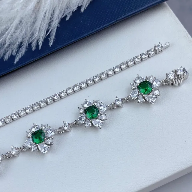 Green Silver Floral Motif Gemstone Cluster Bracelet 8