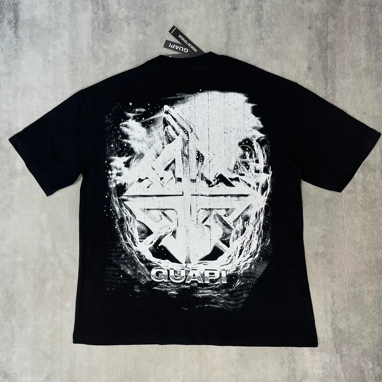 GUAPI Graphic-Print Black Crew-Neck T-Shirt 3