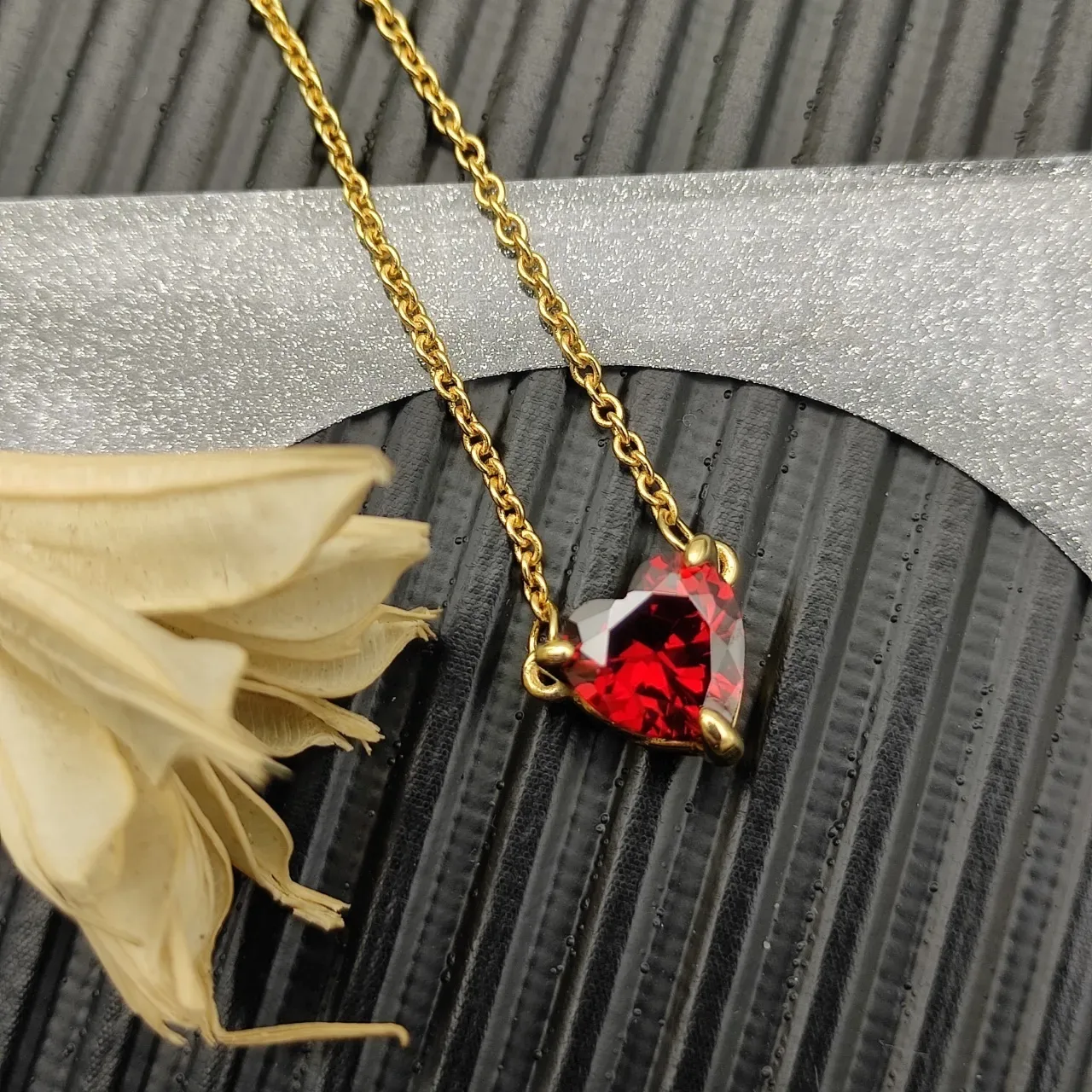Heart-Shaped Red Gemstone Pendant Necklace 2