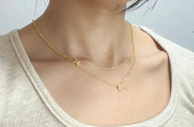 HEFANG Double-Layer Gold-Tone Teardrop and Square Crystal Necklace 2