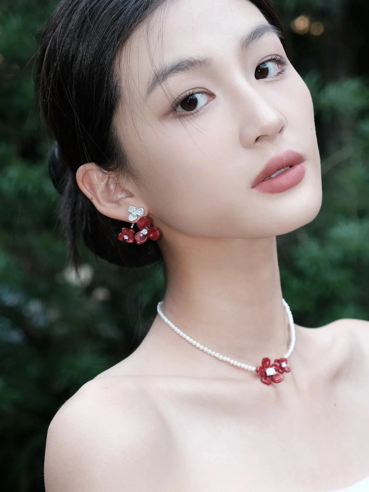 HEFANG Red Floral Crystal Stud Earrings 3
