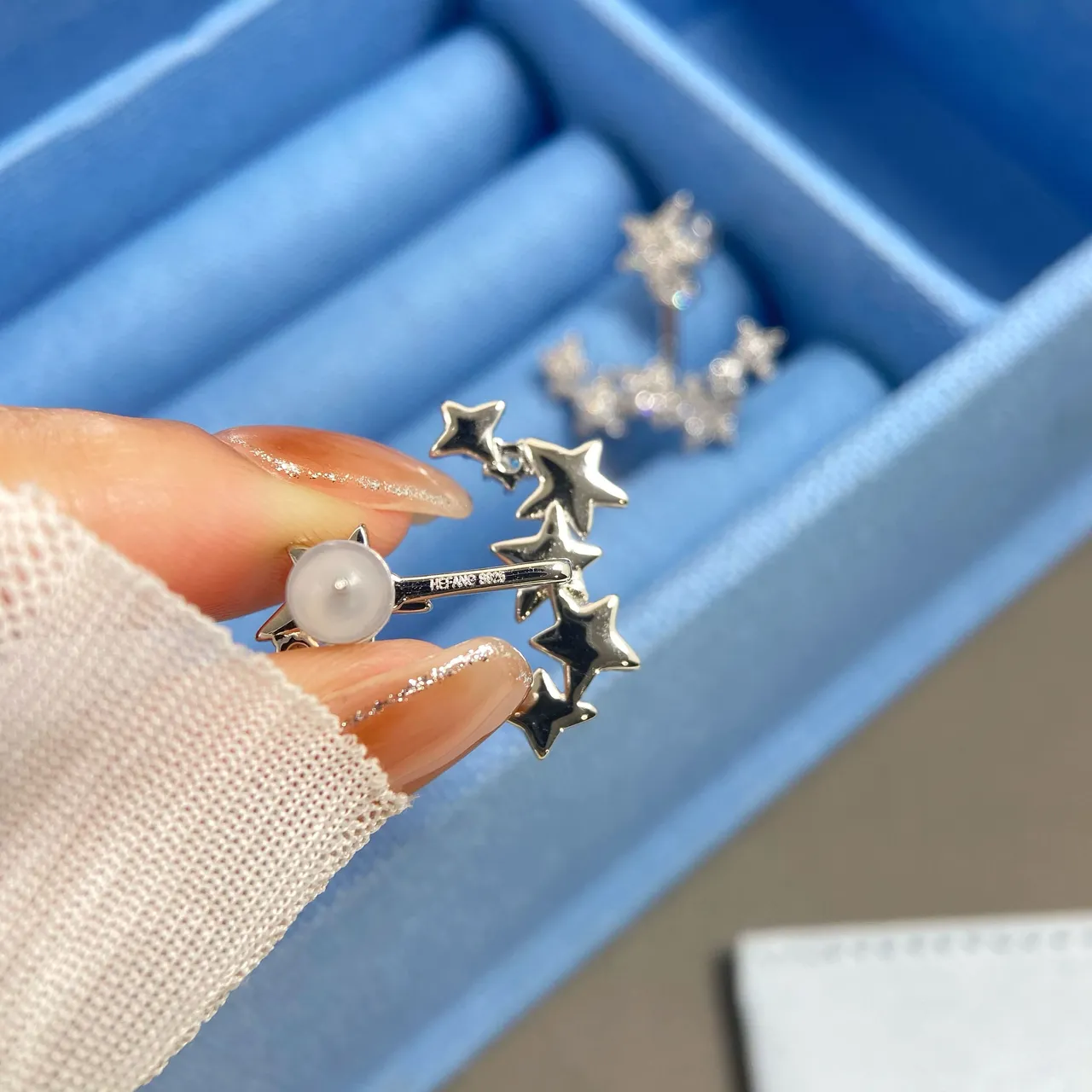 HEFANG Star-Shaped Pavé Crystal Multi-Star Ear Cuff Earrings 6