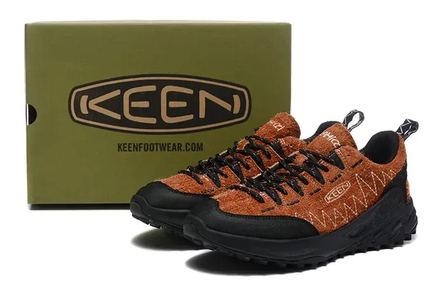 KEEN Jackson Gold and Black Lifestyle Sneakers 2