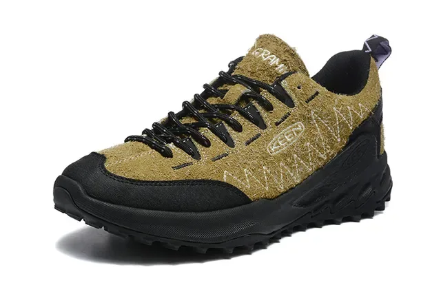KEEN Jackson Gold and Black Lifestyle Sneakers 12