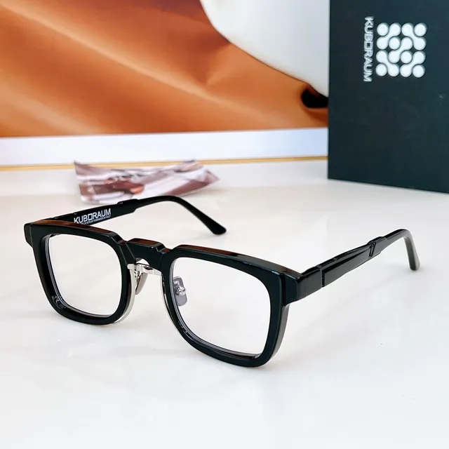 KUBORAUM Angular Rectangular Matte Black Sunglasses 6