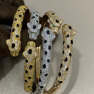 Pulseras de brazalete con manchas de leopardo y pavé con cabeza de animal