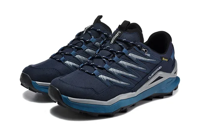 LOWA Black Gray Low-Top Hiking Sneaker GORE-TEX Lined Sneakers 5