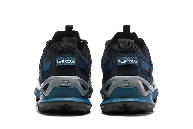 LOWA Black Gray Low-Top Hiking Sneaker GORE-TEX Lined Sneakers 9