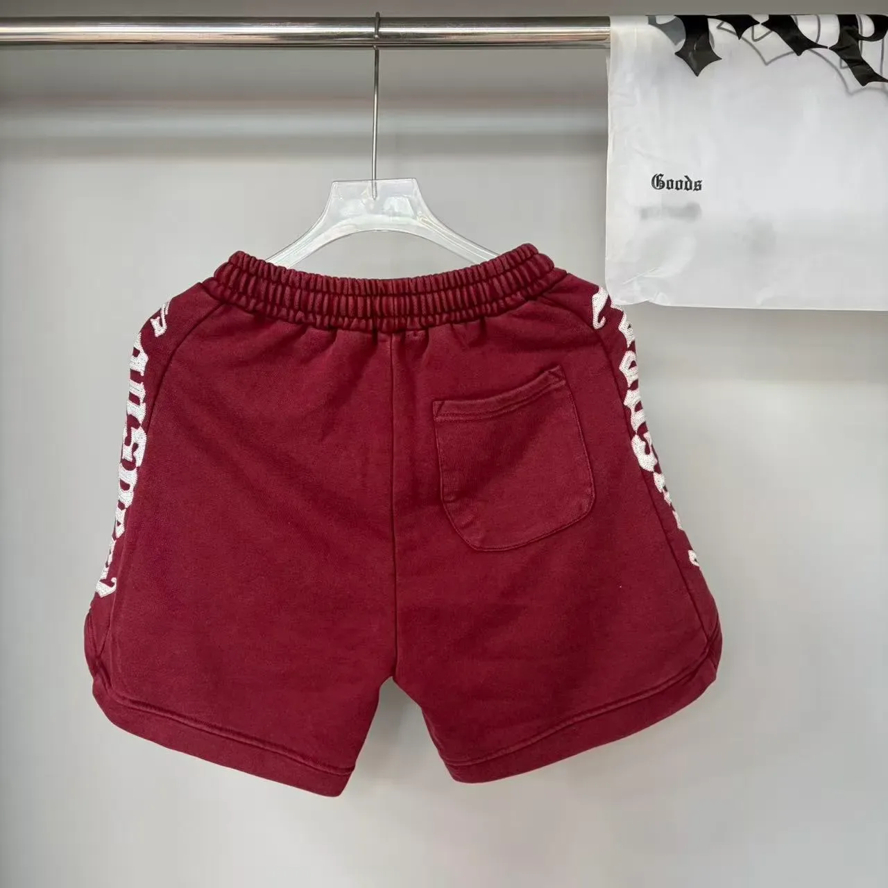 Maroon Graphic Print Elastic Waist Shorts 2