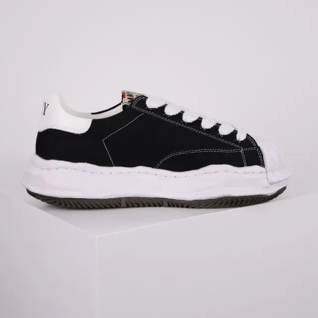 MMY Blakey Black and White Canvas Lifestyle Sneakers 7