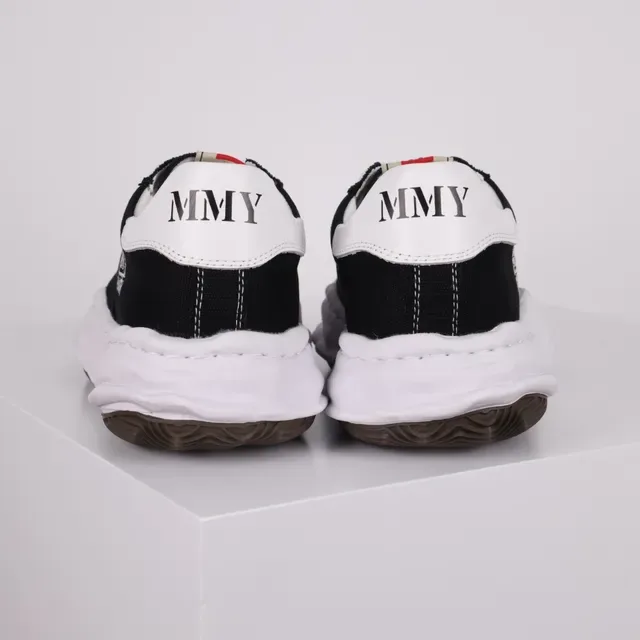MMY Blakey Black and White Canvas Lifestyle Sneakers 8