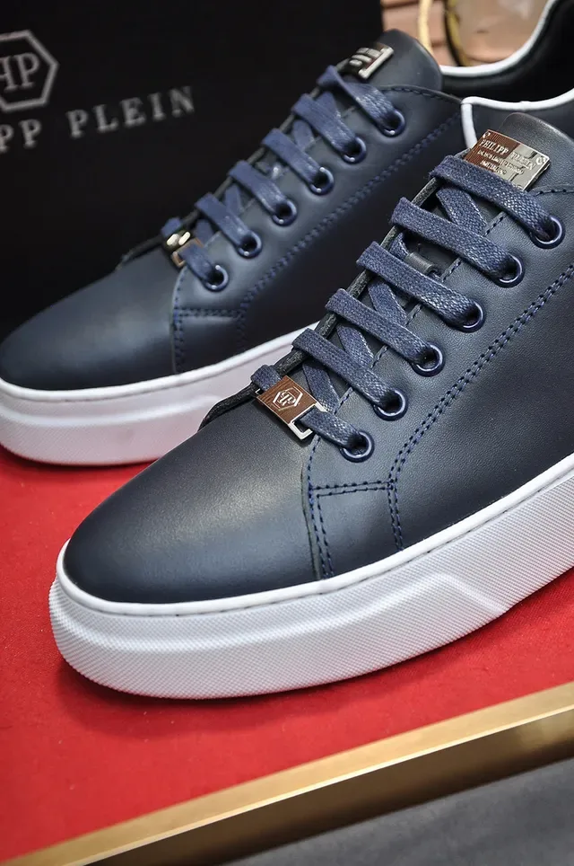 Navy and White Platform Lace-Up Sneaker 3