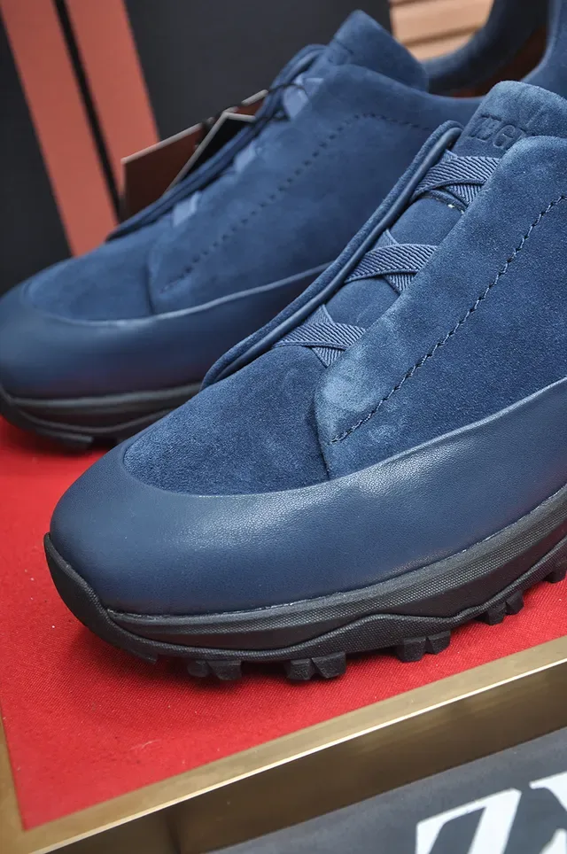 Navy Black Laceless Slip-On Suede Upper Sneakers 2