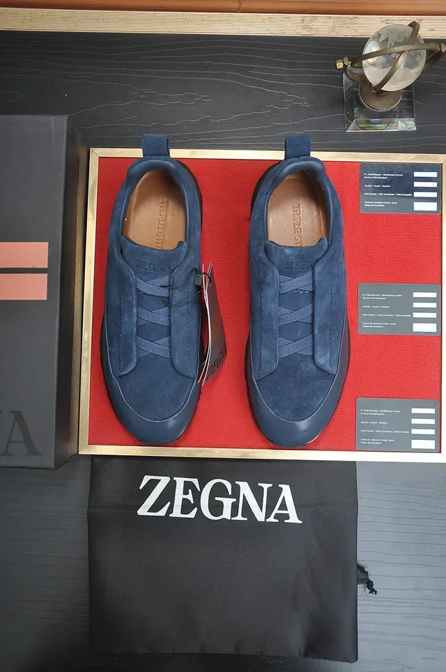 Navy Black Laceless Slip-On Suede Upper Sneakers 5