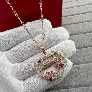 oeelin Collar con colgante de filigrana dorado rojo pavé-set piedras transparentes