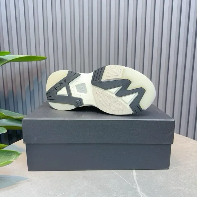 Off-White Chunky Lifestyle Sneaker 3