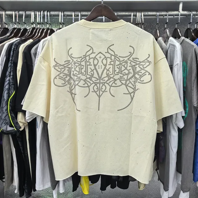 Oversized Graphic-Print Speckled Black T-Shirt 9