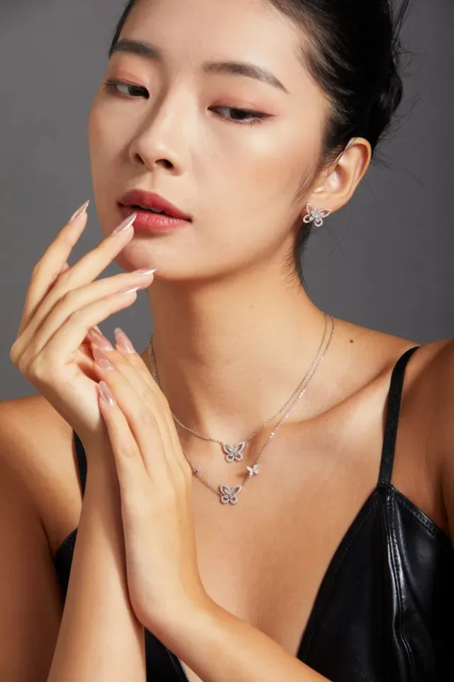 Pavé-Set Butterfly Motif Double-Outline Pendant Necklace 2