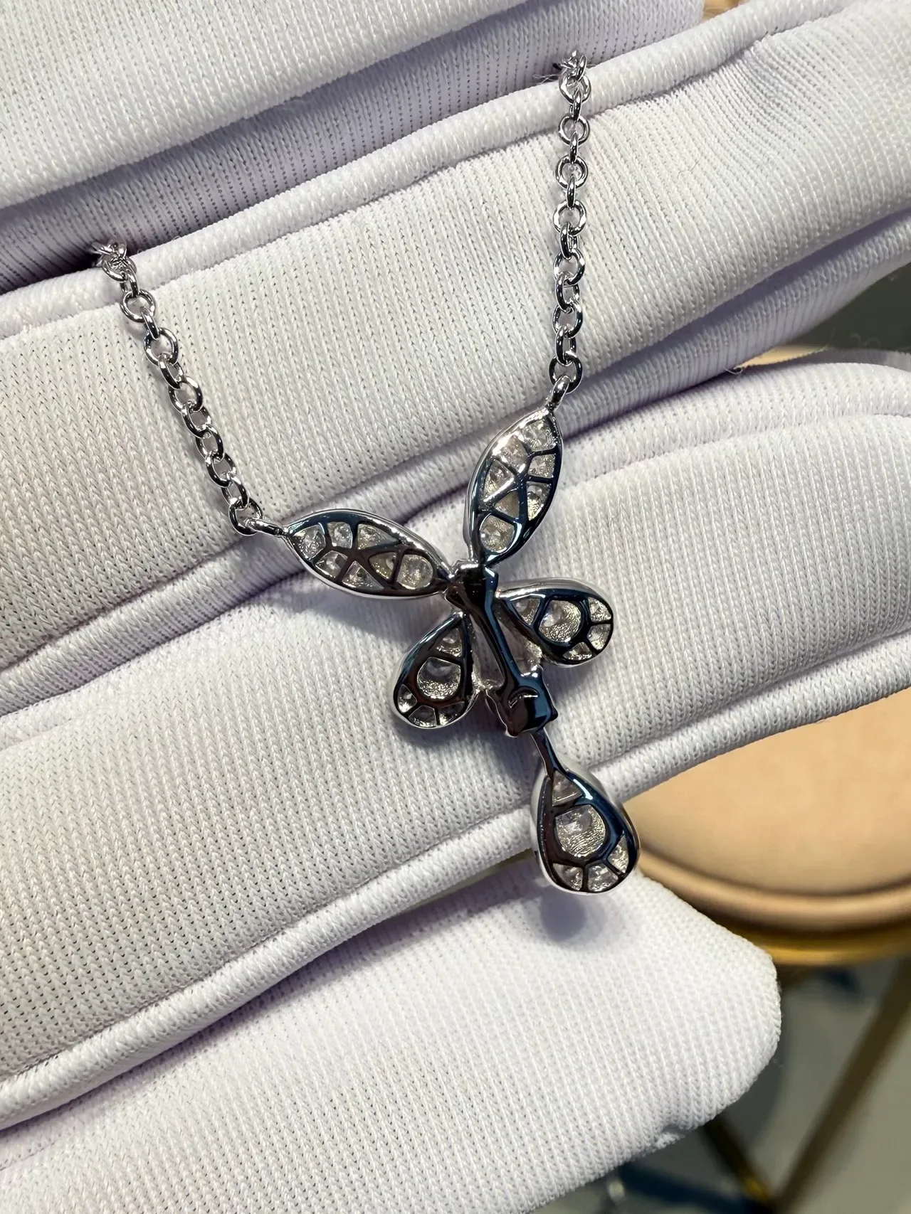 Pavé-Set Floral Teardrop Pendant Necklace 3