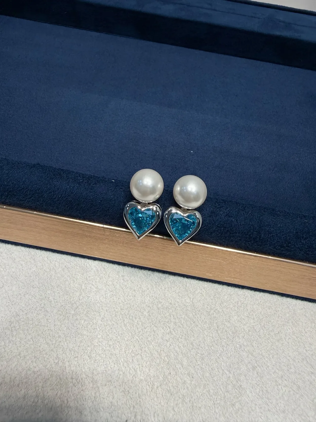Pearl and Blue Heart Gemstone Stud Earrings 8