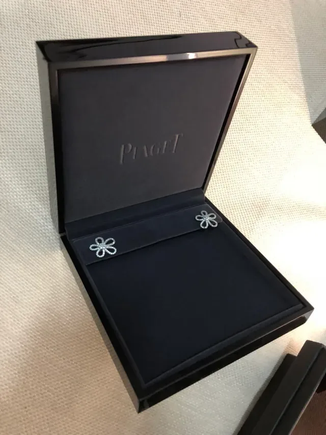 Piaget Black Gold Lacquered Exterior Foil Branding Ring 3