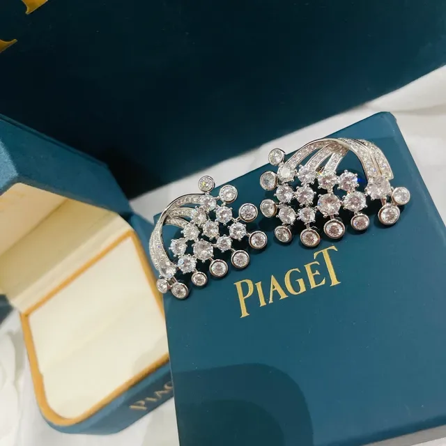 Piaget Limelight Mediterranean Garden Diamond Earrings 9