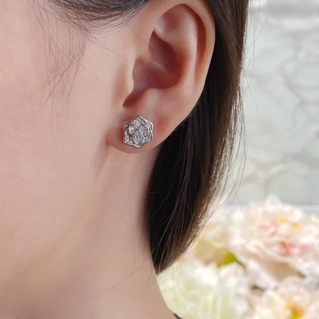 Piaget Rose Collection Pavé Diamond Floral Stud Earrings 9