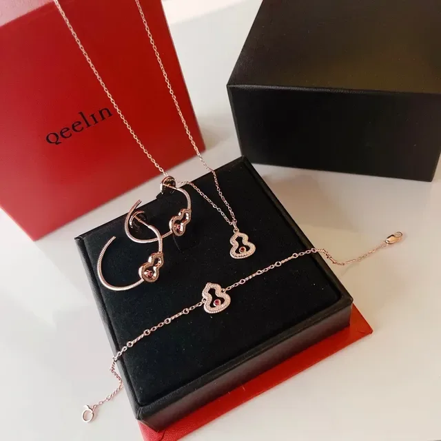 Pink Gold Rose Pavé-Set Earrings 3