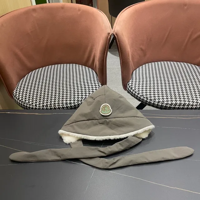 Plush-Lined Olive Gray Long-Tie Bonnet Hat 9