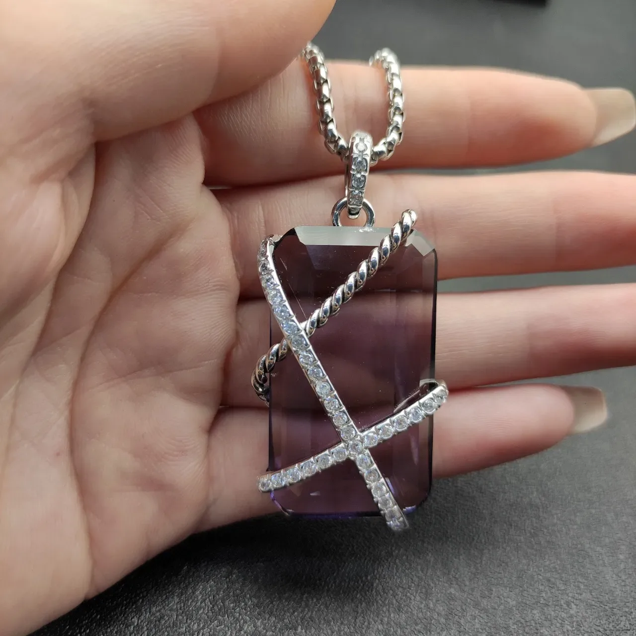 Purple Silver Rectangular Emerald-Cut Gemstone Crisscross Twisted Wire Motif Necklace 2