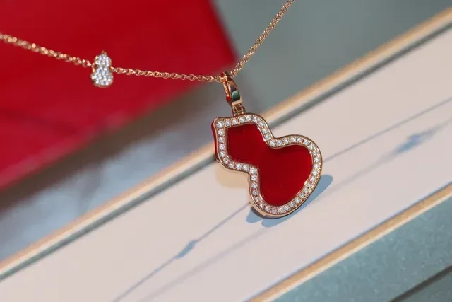 Qeelin Red Enamel Pavé Pendant Necklace 6