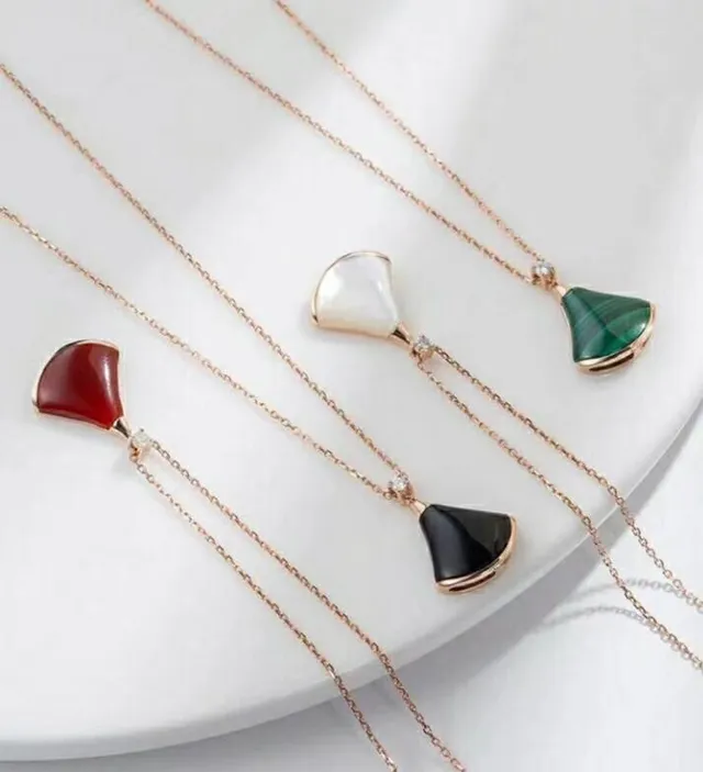 Red Black Fan-Shaped Pendant Enamel Inlay Necklace 9