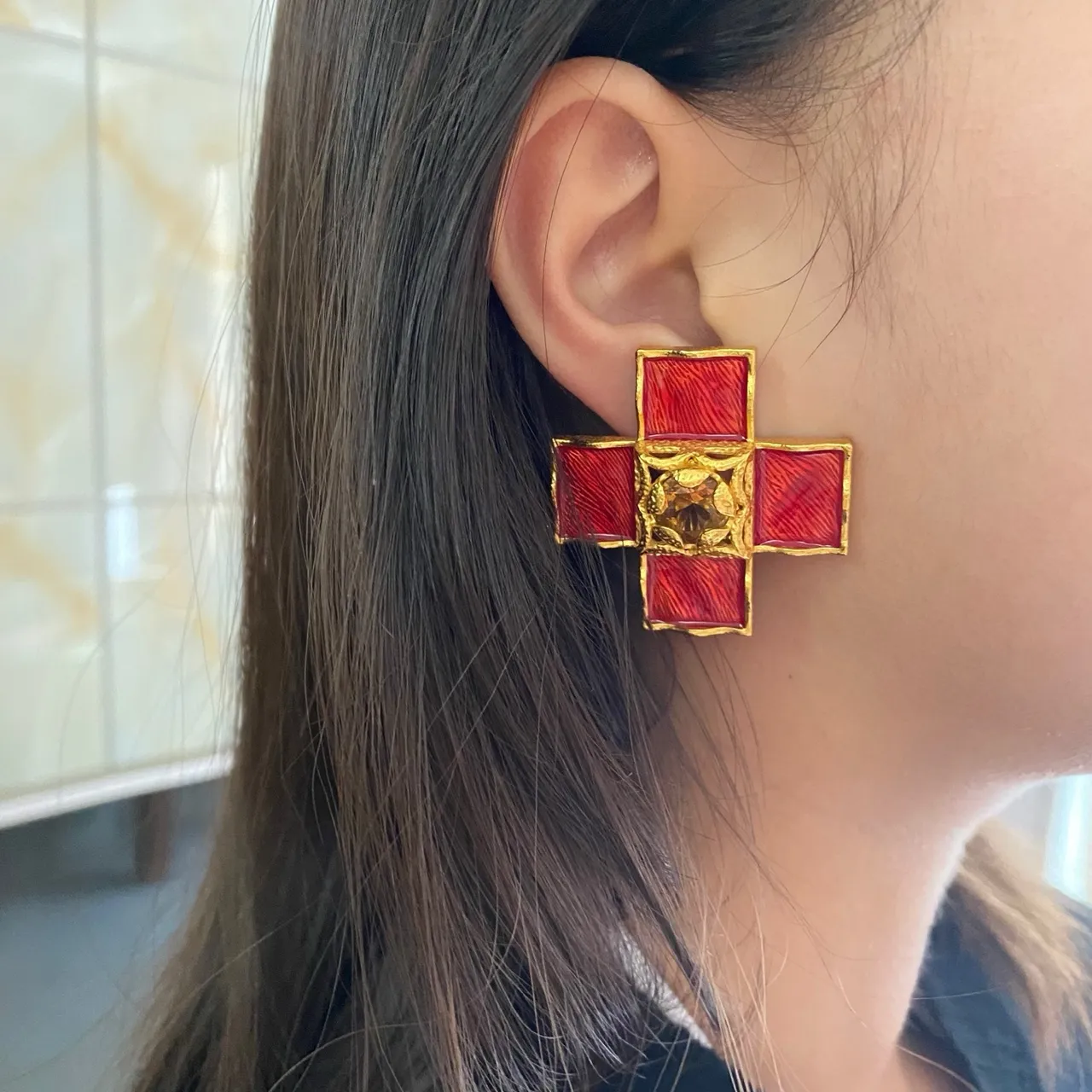 Red Blue Cross-Shaped Enamel-Inlaid Brooch 2