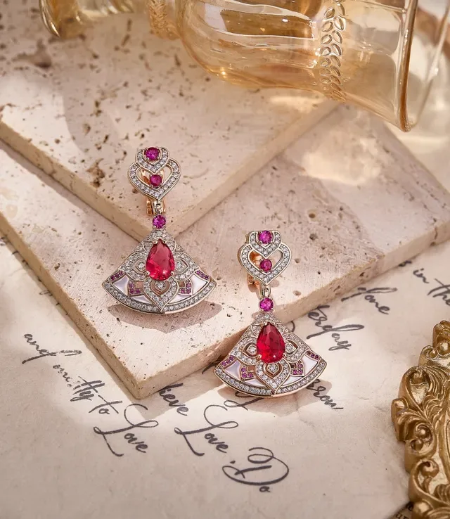 Red Gold Fan-Shaped Drop Heart-Motif Clip Earrings 7