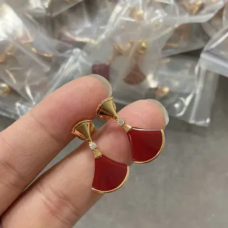 Red Gold Fan-Shaped Earrings