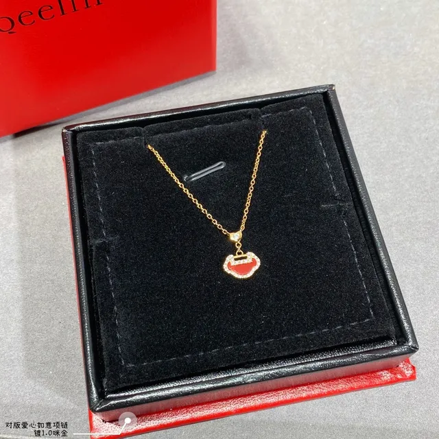Red Gold Metal Enamel Inlay Necklace 3